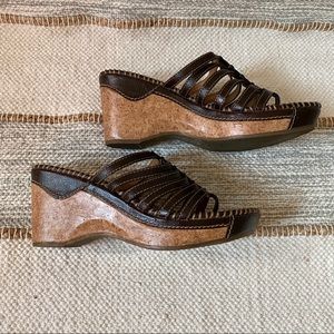 AMERICAN EAGLE Sandal Wedges Brown Straps